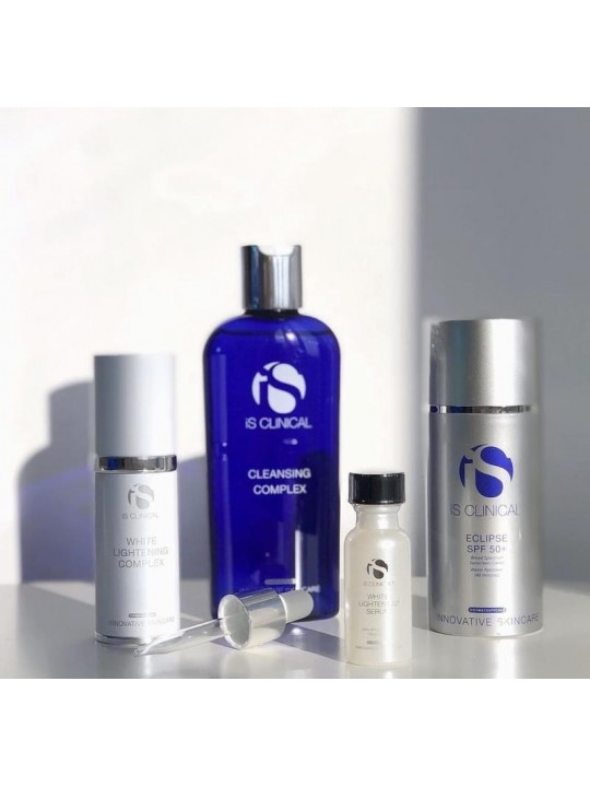 Набір для освітлення шкіри iS Clinical Pure Radiance Collection